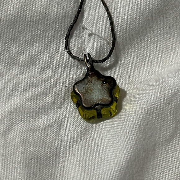 Free Add-On! Green Star Gem Costume Necklace - Picture 5 of 5